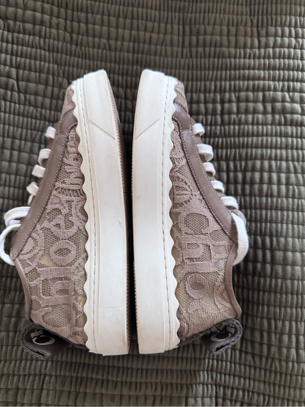 Chloé Brown and White Logo-Back Lace Lauren 37 Sneakers